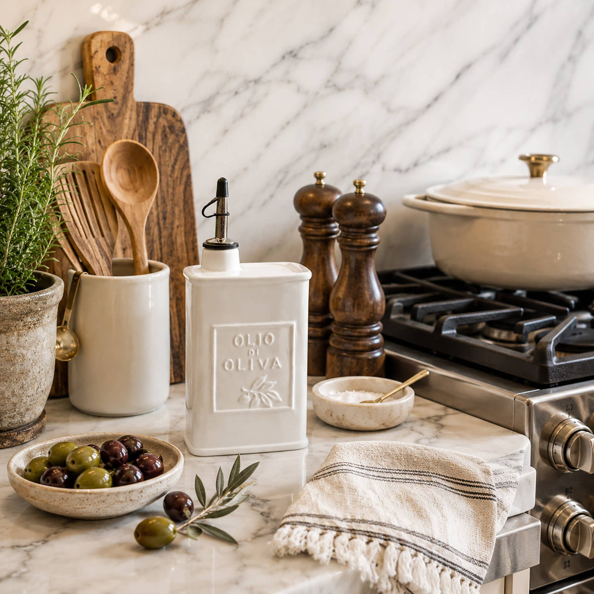 Fox Run White Ceramic Oil Can, 700 ML Olive Oil Dispenser