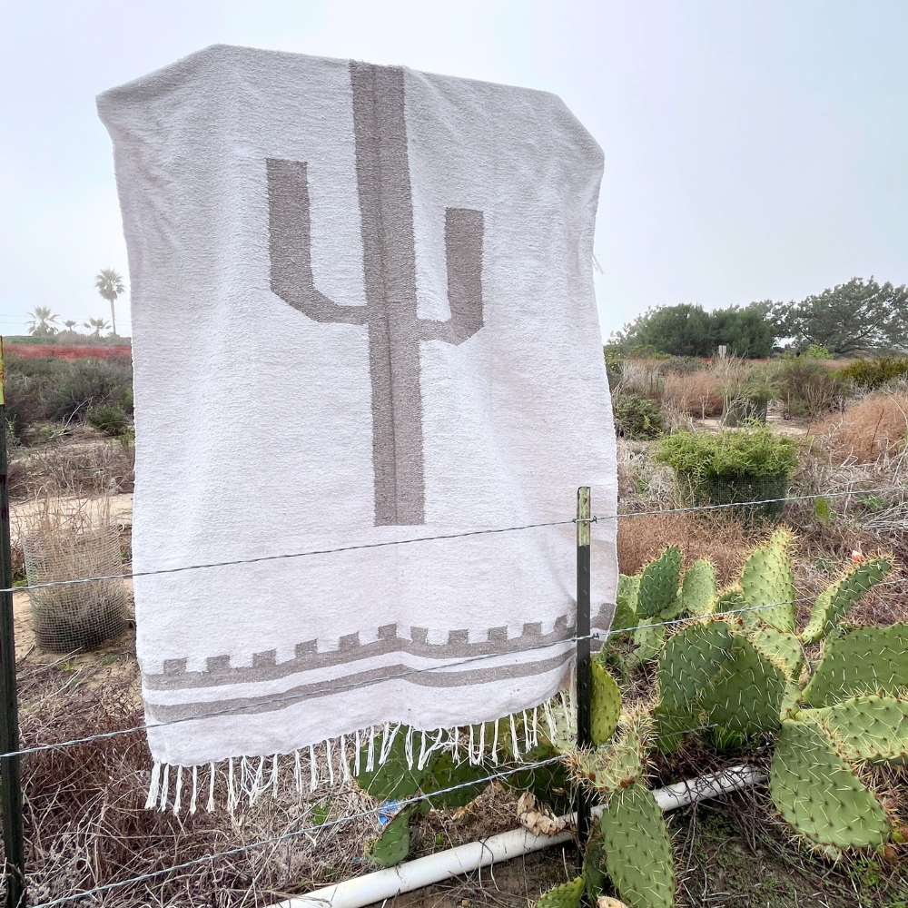 Southwest Mexican Blanket - Desert Cactus Blanket Tan White