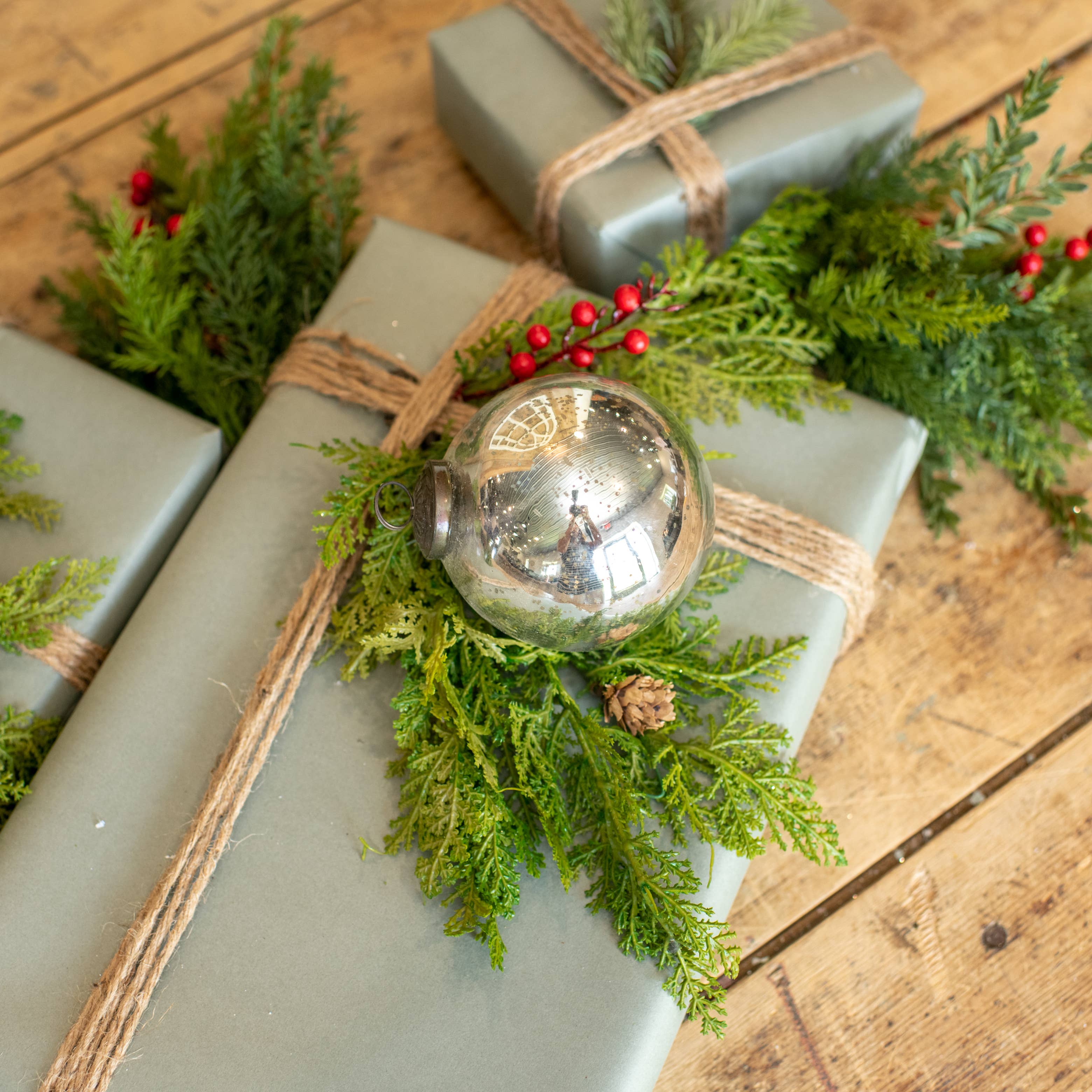 4" SILVER KUGEL ORNAMENT