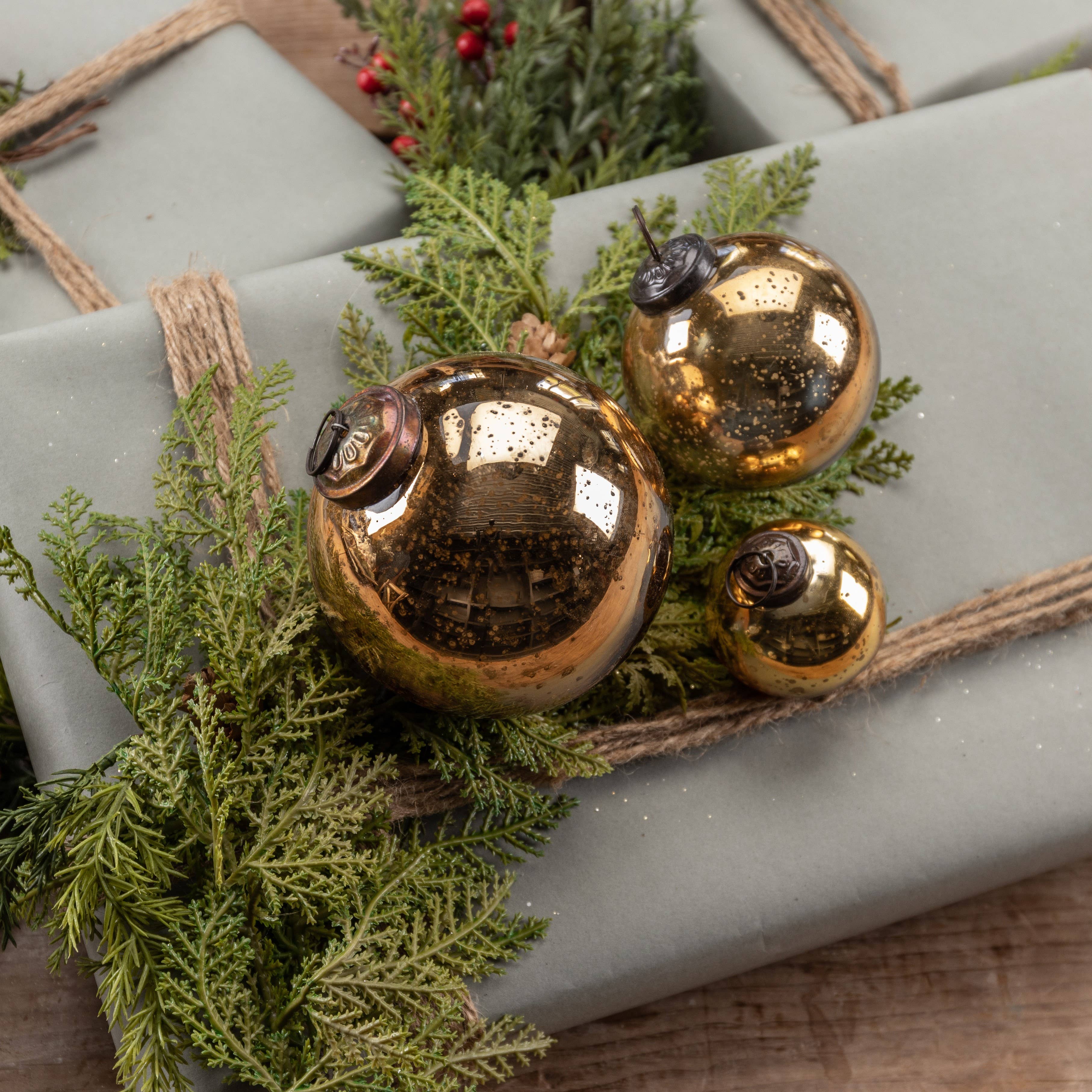 3" BRONZE KUGEL ORNAMENT